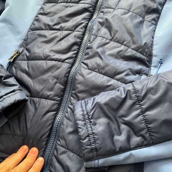 The North Face Puffer - Picture 2 of 7